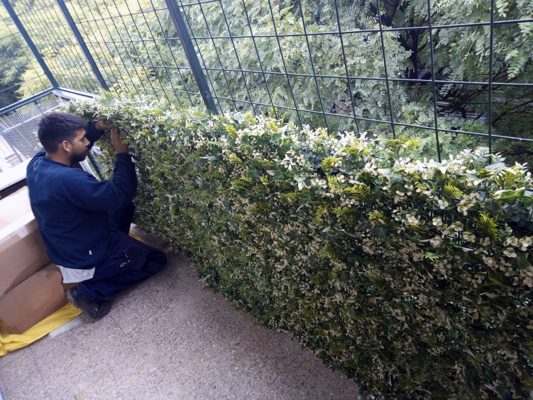 Instalacion de Jardin Vertical artificial